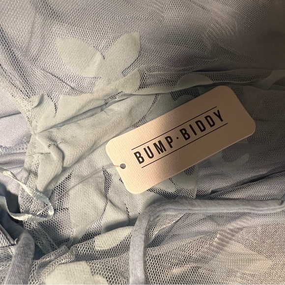 Maternity Floral Flocked Mesh Gown - Picture 5 of 5